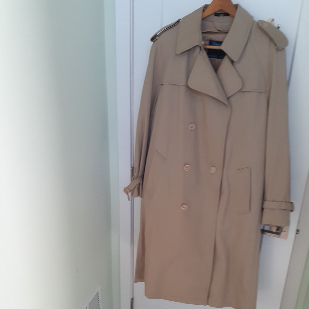 JONATHAN HALE LINED TAN TRENCH COAT SIZE 42 SHORT WITH 2ND LINER FOR WARMTH